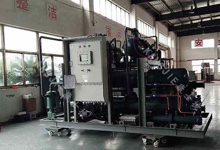 水冷螺桿復(fù)疊式制冷機(jī)組